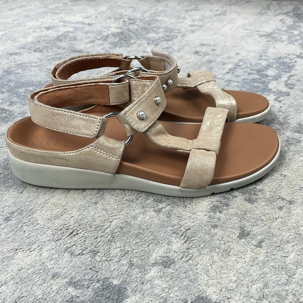 Nordstrom Strive Antigua Sandals Gold Sparkle Pearl Stud Comfy Party Sz 9.5 - Picture 7 of 15
